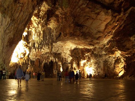 Le grotte di Postumia